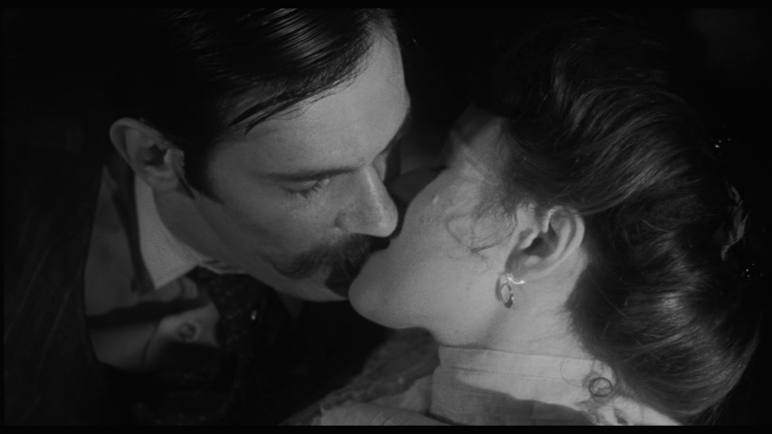 Screengrab from Hester Street showing Jake and Mamie kissing