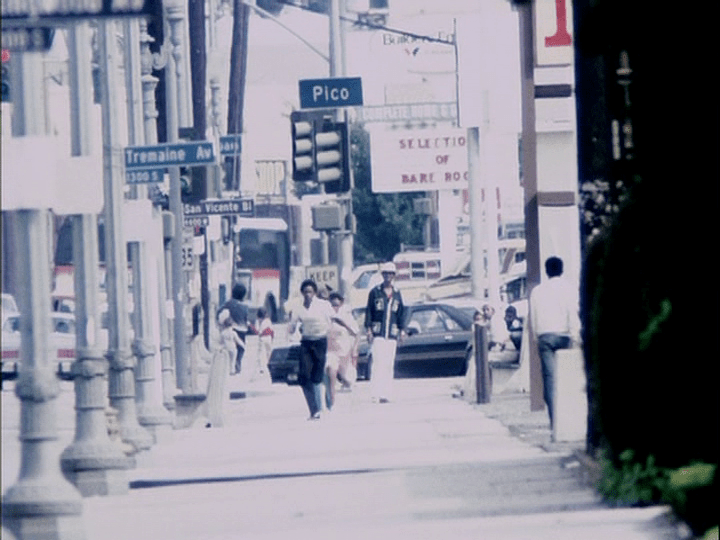 Pierce running as though he's stuck in one place