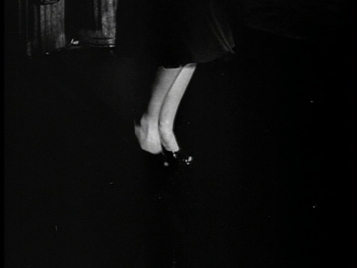 Close-up of Clo-Clo's legs