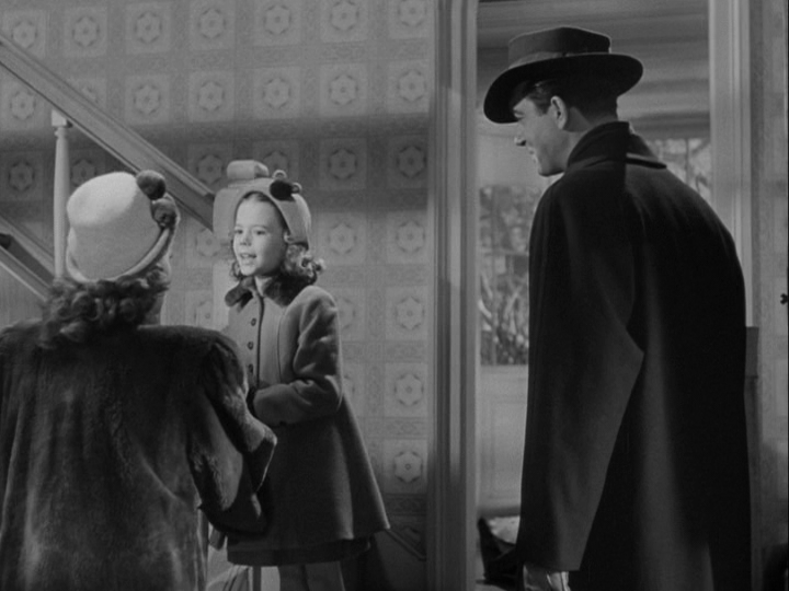 Susan tells Doris and Gailey that they're standing inside her Christmas present