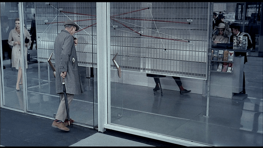 Continuation of the previous shot