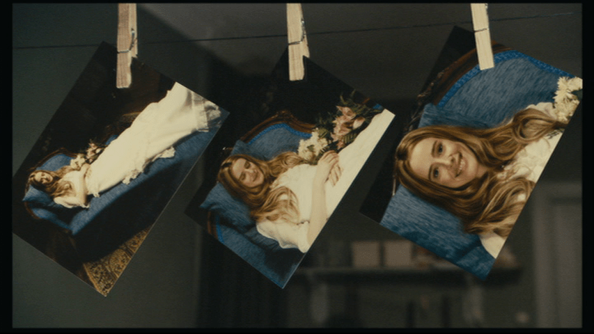 Continuation of the previous shot: in the third photo, Angelica is now smiling