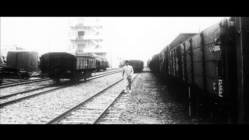 Tokyo Drifter's opening shot