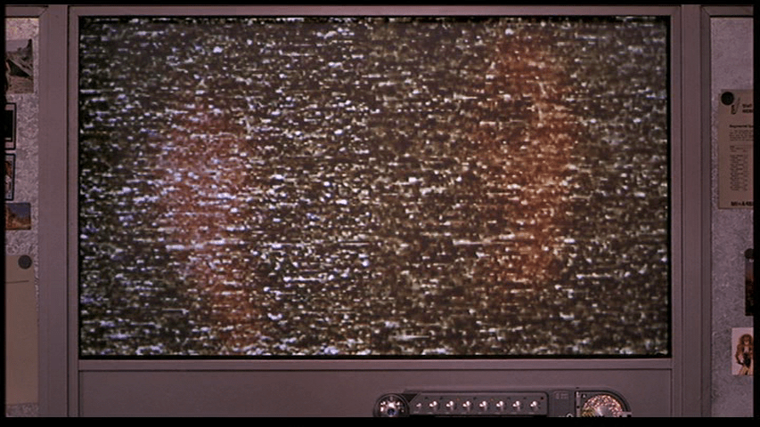 Continuation of the previous shot: the call turns to static