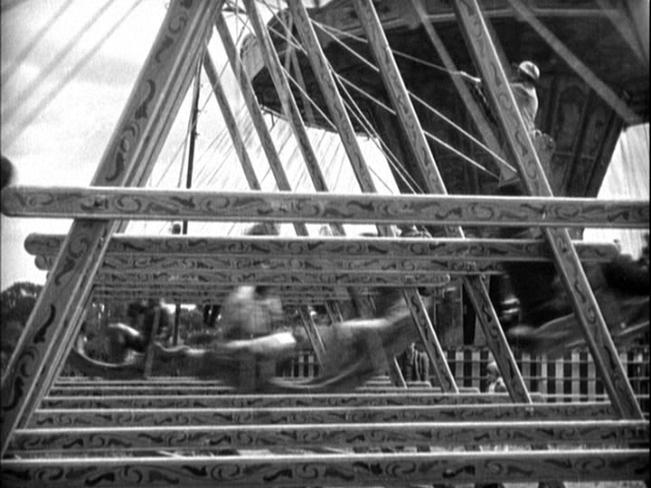 Long shot of a gondola ride