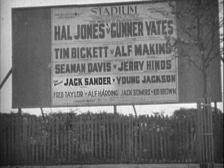 Continuation of the previous shot: it's now fall, and Sander's name is bigger