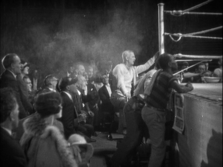 Medium long shot of Mabel in her fur coat