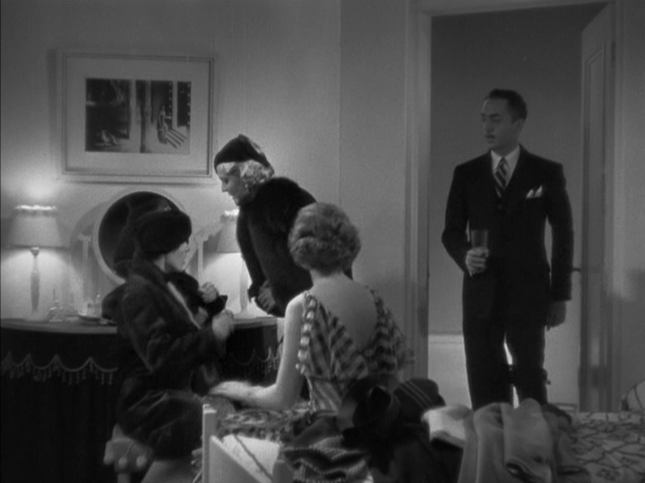 Continuation of the previous image: everyone begins to react to the slap